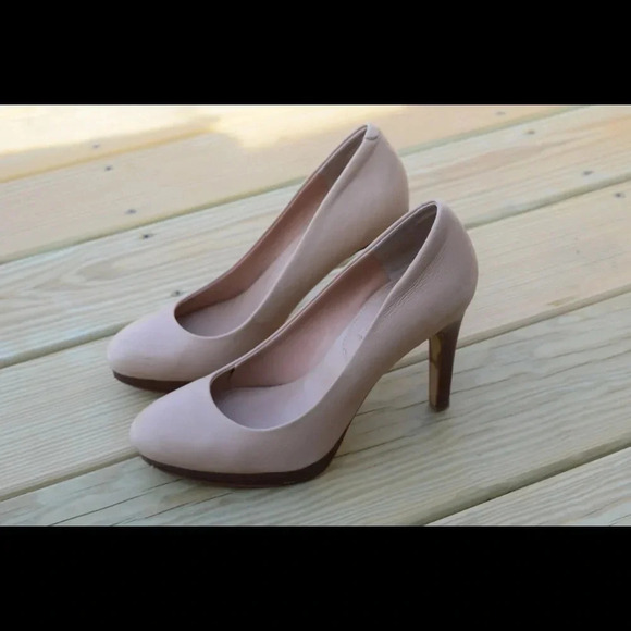 Banana Republic platform pumps - Picture 8 of 8